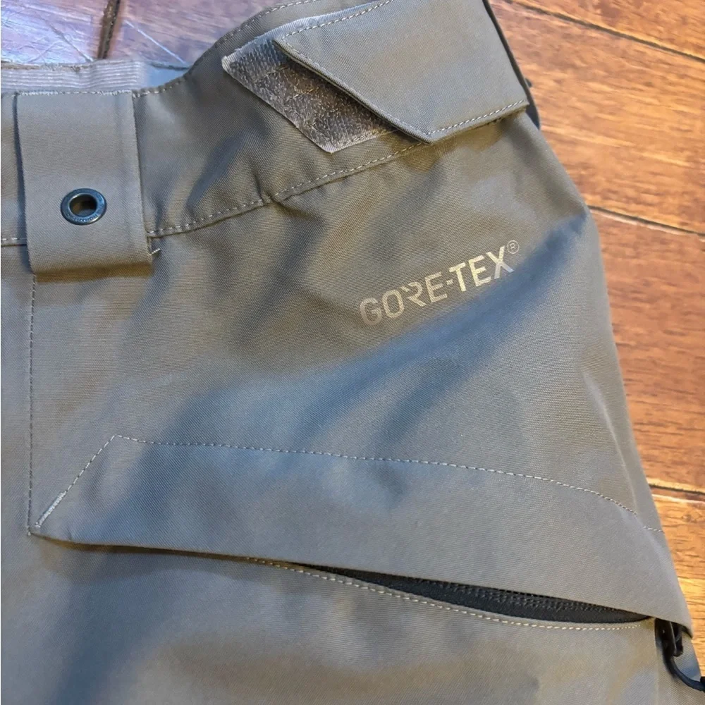 The North Face Men's Goretex pants sz M